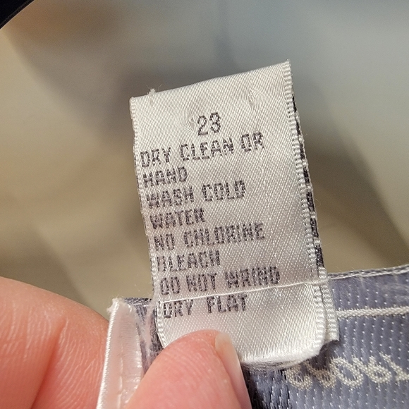 Floral Sweater Tee L - Picture 4 of 11